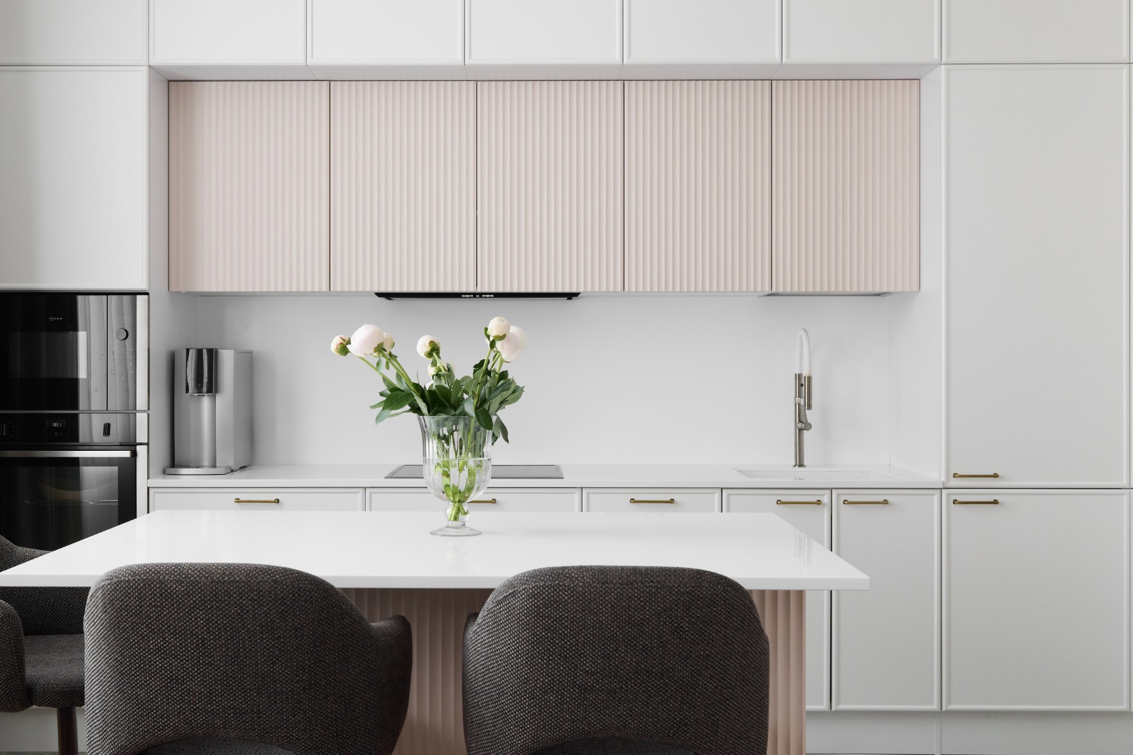 Custom Kitchen Cabinetry & Design